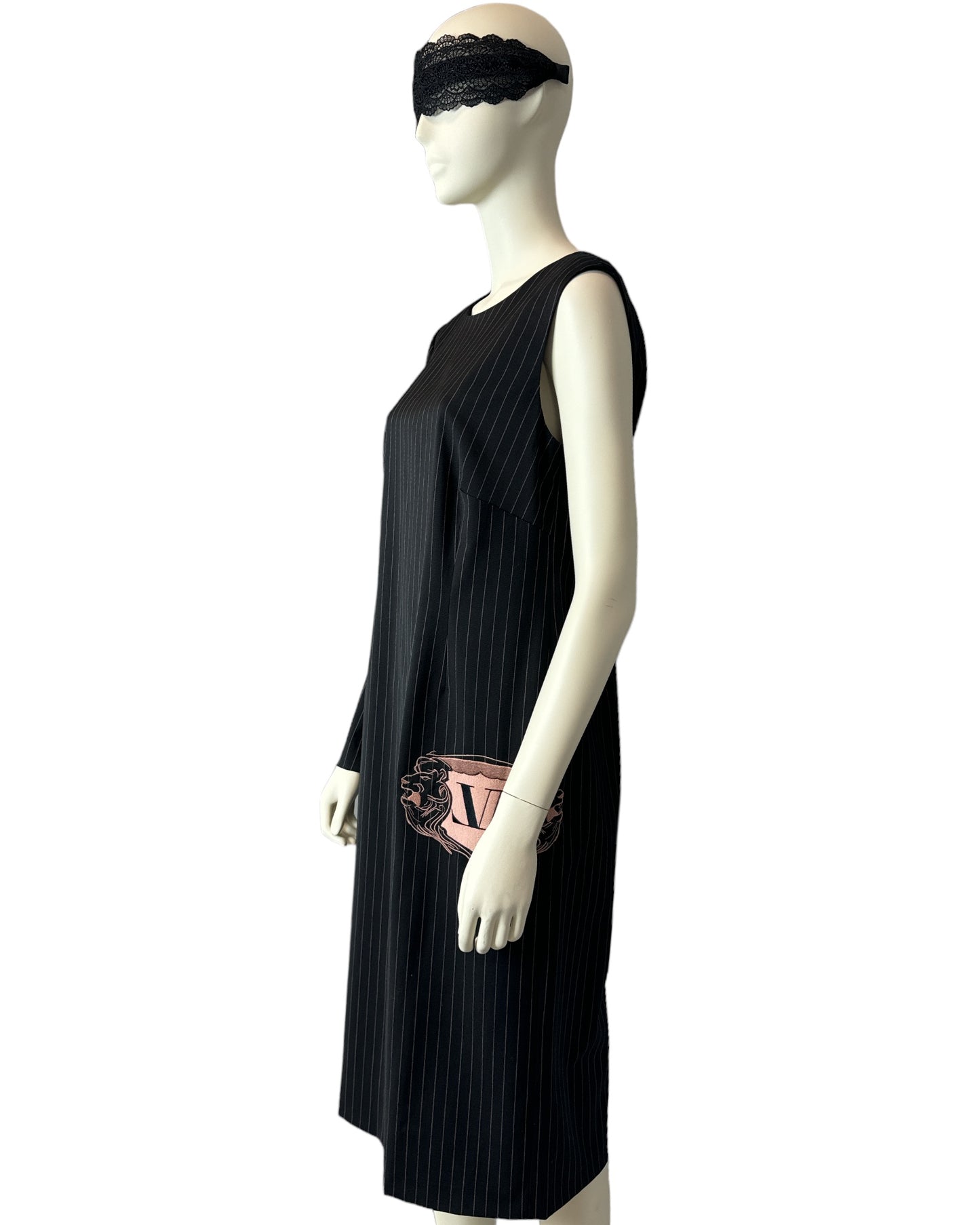 One-Shoulder Kleid Lion